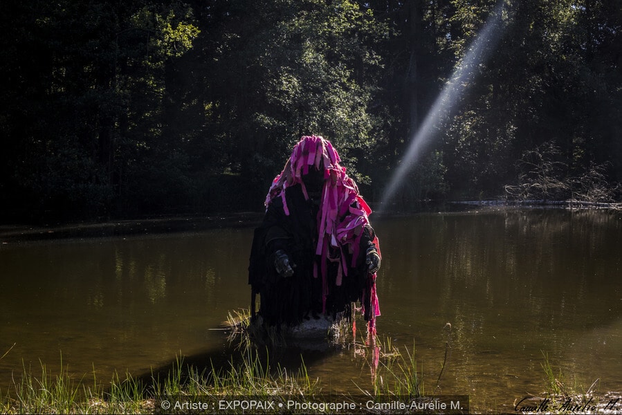 EXPOPAIX dans les Vosges. Des photos réalisées en Août 2016 dans le cadre d’une performance filmée par l’association "La Factorine".