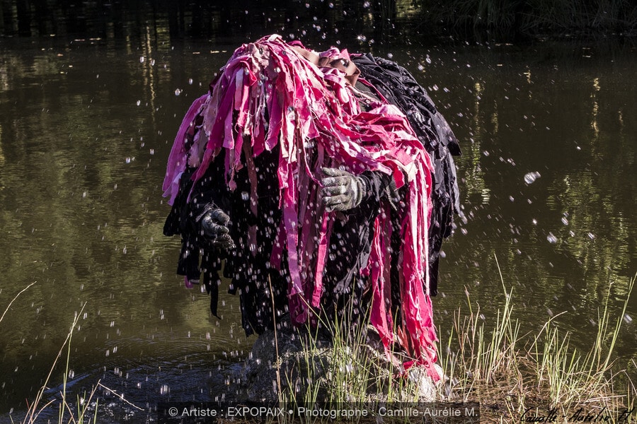 EXPOPAIX dans les Vosges à la découverte des nuages dans l’eau. Des photos réalisées en Août 2016 dans le cadre d’une performance filmée par l’association "La Factorine".