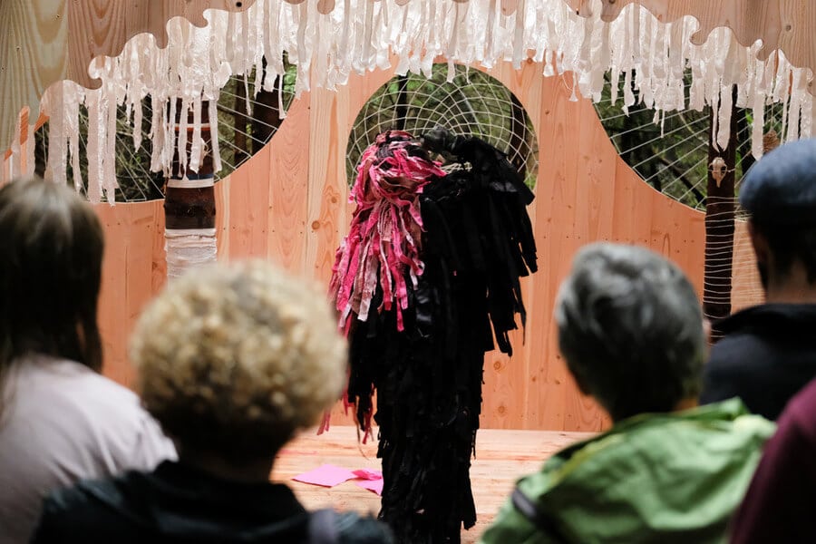 Performance d’EXPOPAIX dans le cadre du magnifique festival MACROCOSMOS en juillet 2017.
