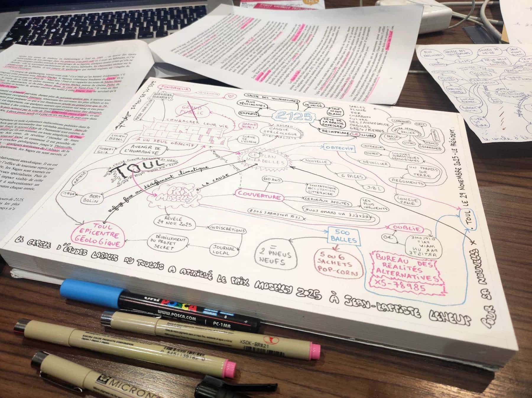 Repas convivial après la remise du Prix Moselly 2025 à l’Auberge du Pressoir à Lucey, avec Matthieu Exposito, les membres du jury et l’écrivain, zoom sur le plat “Joue de porc à la Bourguignonne, crumble de légumes”.